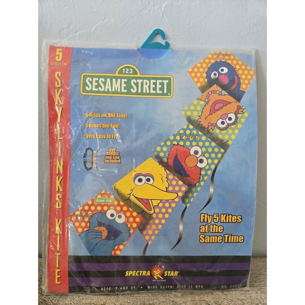 Vintage 2000 Sesame Street 5 Kites in 1 Elmo Big Bird Cookie Monster Grover NOS